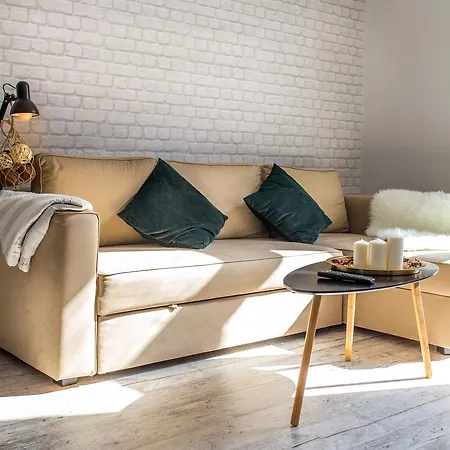 Icon Apartment *